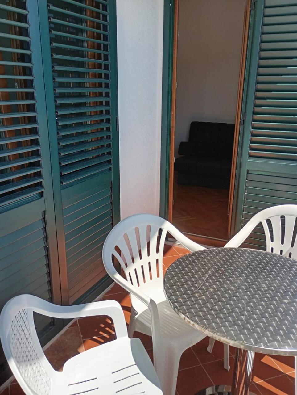 Apartments Cebra Herceg Novi Exterior foto